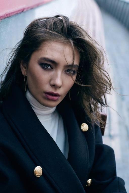 <p><strong>Neslihan Atagül</strong> <br />
<br />
Yeditepe Üniversitesi Tiyatro Bölümünde okumaktadır. </p>