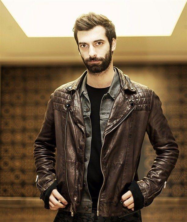 <p><strong>İlker Kaleli</strong> <br />
<br />
İstanbul Kültür Üniversitesi Sanat Yönetimi Bölümü mezunudur.</p>