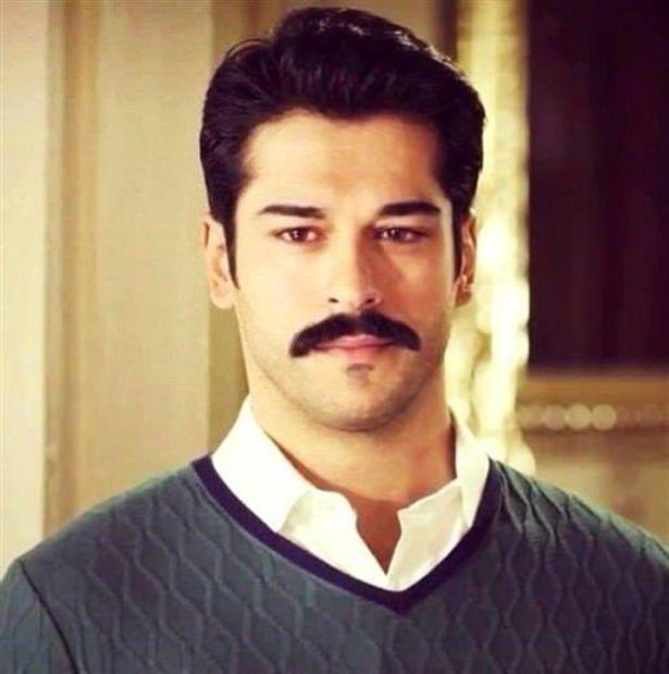 <p>Burak Özçivit - 31</p>

<p> </p>
