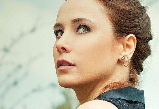 <p>Burçin Terzioğlu - 35</p>

<p> </p>
