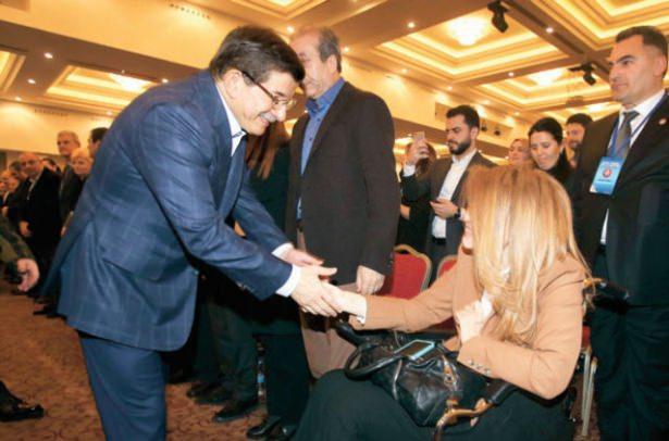 <p>AK Parti 24. İstişare ve Değerlendirme Toplantısı’nın ikinci gününde Başbakan Ahmet Davutoğlu partililere seslendi. İşte Afyon’daki kampından dikkat çeken detaylar...</p>
<p> </p>