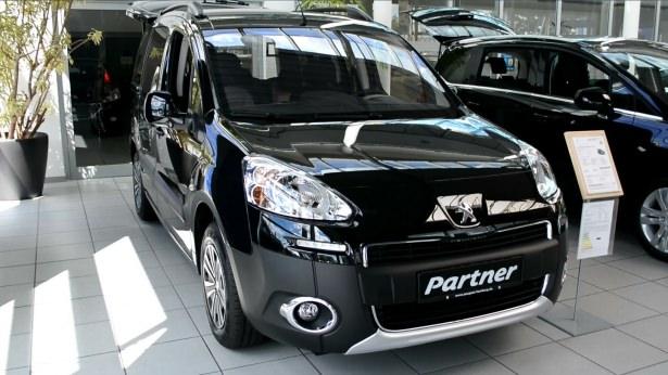 <p>PEUGEOT PARTNER TEPEE</p>
<p> </p>
<p>Ticari araçlar Partner Tepee'ye, 20 bin lira 20 ay sıfır faiz, Bipper Tepee'ye ise 15 bin lira 15 ay sıfır faiz kredi seçeneğiyle sahip olunabiliyor.</p>