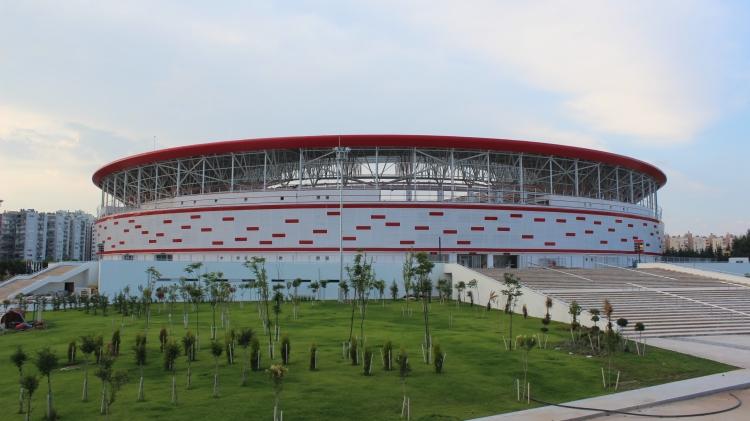 <p>Antalya Stadyumu<br />
Kapasite: 33.032</p>
