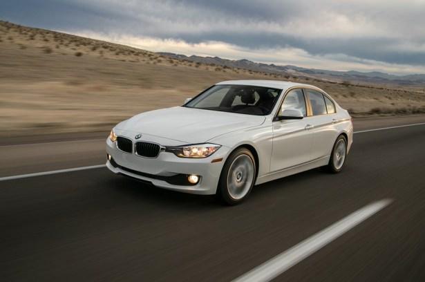 <p>Ayrıca BMW 320i artık M Sport paket ile de alınabiliyor ve yılsonuna özel sınırlı sayıda otomobilde metalik beyaz renk de sunuluyor.</p>

<p> </p>
