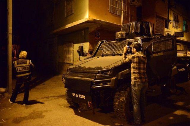 <p>Ülke genelinde barış ve huzur ortamını bozmayı hedefleyen, genç, yaşlı ve çocuk ayırt etmeksizin saldırılarında sivilleri de hedef alan PKK'lı teröristlere karşı Türk Silahlı Kuvvetleri (TSK) ve Türk Polis Teşkilatı'nın amansız takibi sürüyor.</p>

<p> </p>
