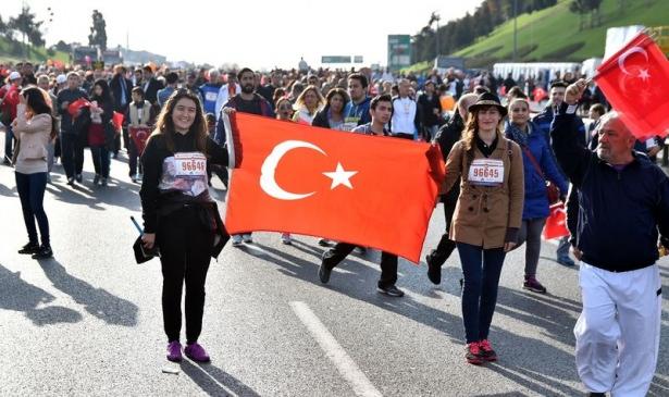 İstanbul Maratonu'ndan renkli görüntüler