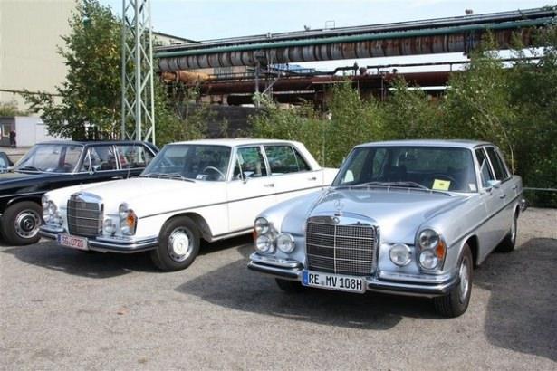 <p>Mercedes severler Almanya'nın Hattingen kentinde buluştu. Mercedes kulübü tarafından her sene düzenlenen etkinlik kapsamında Mercedes klasikleri ve son model Mercedes'ler bir araya geldi. İşte o otomobiller....</p>
<p> </p>