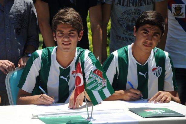 <p>Ozan Tufan</p>
