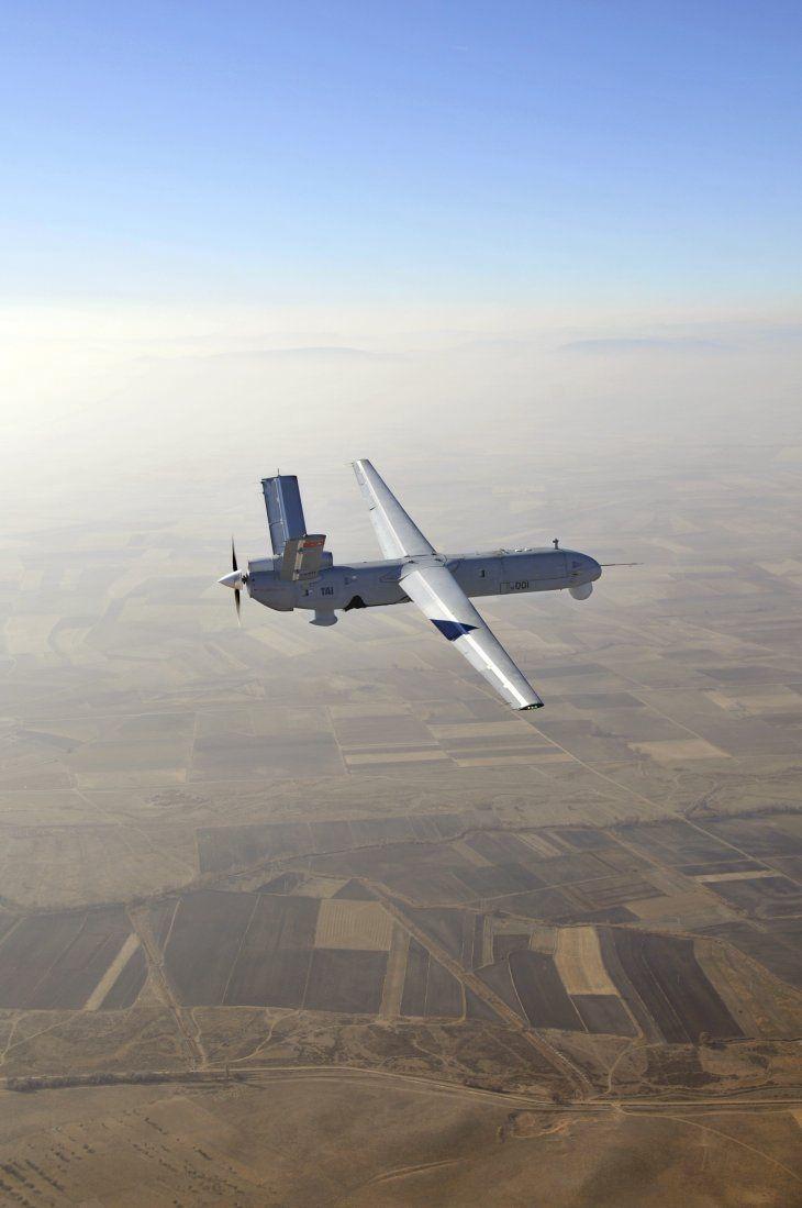 <p>ANKA-S operasyonel hale gelirse, TÜRKSAT 4B’nin erişebildiği dünyanın herhangi bir yerinde yer istasyonuna ihtiyaç olmadan, sadece havalanıp-inebileceği bir alan sağlanmak suretiyle kullanılabilecek.</p>
