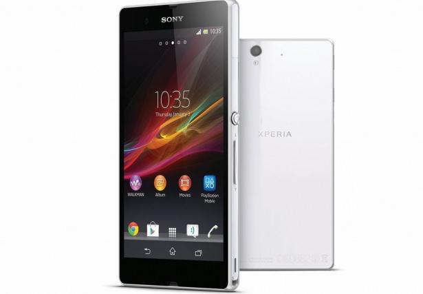 <div><strong>5 - HAVUZ GÜZELİ - SONY XPERIA Z4</strong></div>
<div> </div>
<div>iPad Air 2’nin ciddi rakiplerinden biri. Su geçirmezliği kendisini havuz başı için daha ideal getiriyor. Yine de birlikte suya atlamayın. </div>
<div> </div>
<div><em>Ağırlık: 389g Ekran: 10.1 inç Çözünürlük: 2560x1600 RAM: 3 GB Arka Kamera: 8.1 MP</em></div>
