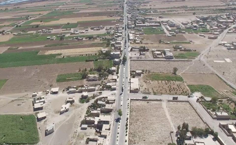 <p>T&uuml;rk Silahlı Kuvvetleri (TSK) M&uuml;şterek &Ouml;zel G&ouml;rev Kuvveti ve koalisyon hava kuvvetlerince, Suriye'nin T&uuml;rkiye sınırındaki Cerablus b&ouml;lgesinde ter&ouml;r tehditlerine karşı y&uuml;r&uuml;t&uuml;len Fırat Kalkanı Harekatı devam ediyor.&nbsp;</p>

<p>&nbsp;</p>
