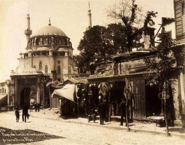 <p>Laleli (~1900)</p>
