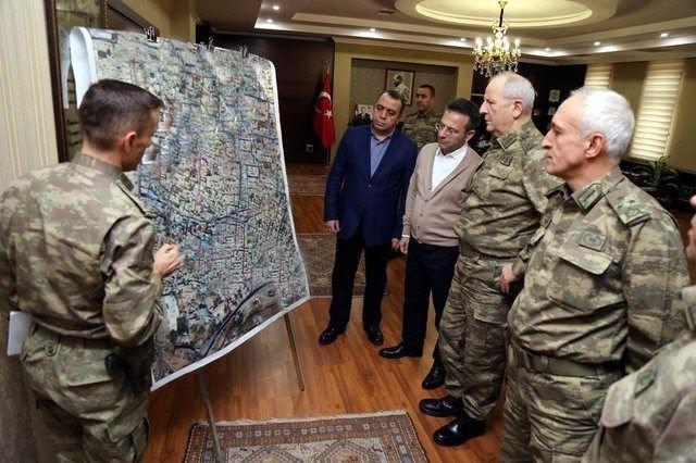 <p>2014’te orgeneralliğe terfi etti ve 2. Ordu Komutanlığı’na atandı. Yetki sahası, PKK’ya karşı iç güvenlik harekâtı yürütülen bölgeydi. PKK’nın kent merkezlerine taşıdığı hendekli terör saldırılarına karşı 1 yıldır yürütülen operasyonları yönetti. Yüksek Askeri Şûra’da yeni bir göreve atanması bekleniyordu.</p>
<p> </p>