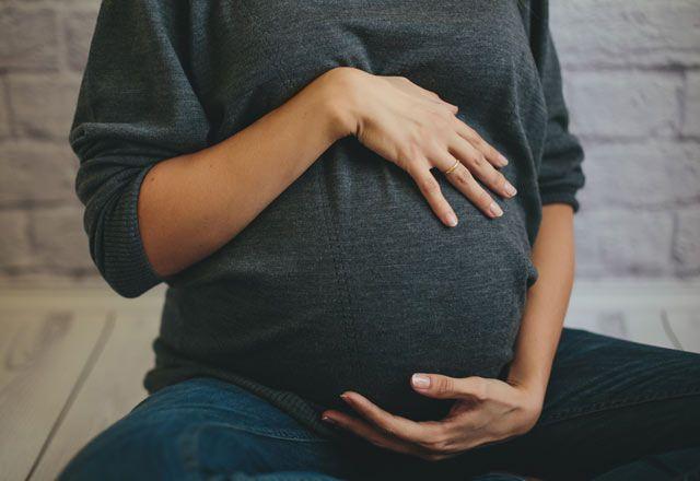 <p>Sağlık teknolojisinin gelişmesi ile erken teşhis ihtimali artmış oluyor. Son 10 yılda üreme sistemi kanserleri hakkında yapılan çalışmalar birçok bilinmeyen duruma açıklık getirerek, kanseri oluşturan faktörlerin iyi algılanmasını sağlıyor.</p>
