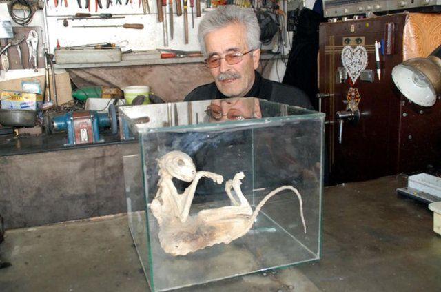 <p>"Bu hayvan türünün üzerinde yapacağımız incelemeler sonrası hayvan türünün ne olduğunu ve ne zamana ait olduğunu bulacağız. Fotoğraflar üzerinde yaptığımız incelemeler ön incelemelerdir. "</p>