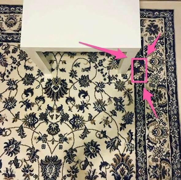 <p>İşte başarıyla gizlenmeyi başaran o iPhone... Halı deseniyle kendini başarıyla gizleyen kılıfı sosyal medyayı da karıştırmayı başardı.</p>
<p> </p>
