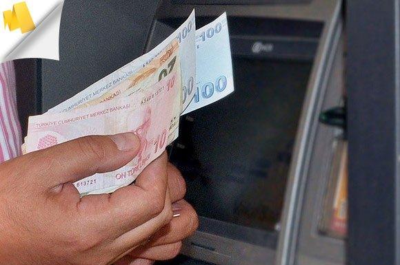 <p>Bu durumda çalışanın bireysel emeklilik şirketi ile prim ödeme konusunda görüşmesi gerekecek. İşverenin katkı payını otomatik kesmesi söz konusu olamayacağı için katkı payı ödeme yönteminin belirlenmesi gerekecek. </p>
