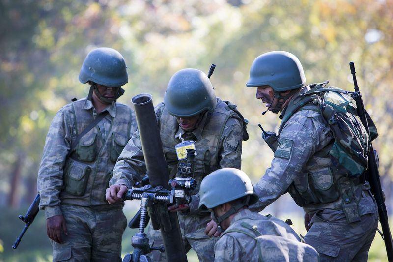 <p><strong>"Gurur duydum, oldukça duyguluyum"</strong></p>

<p>Tatbikata Erdek'ten katılan emekli Hakim Yarbay Olgun Gökçal, AA muhabirine yaptığı açıklamada, oldukça faydalı, çok donanımlı, son derece yüksek moral ve motivasyonla 10 gün geçirdiklerini söyledi. </p>
