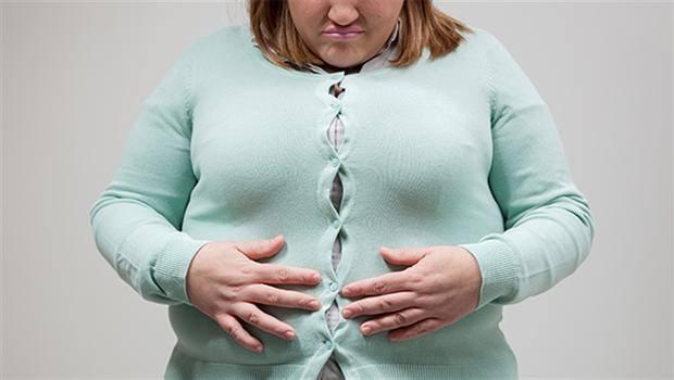 <p>Bu oranın erkeklerde yüzde 25, kadınlarda ise yüzde 30'un üstünde olması obeziteyi oluşturuyor.</p>