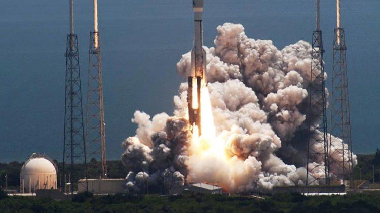 <p><span style="color:#D3D3D3">Yine İMECE Gözlem Uydu Sistemleri projemizle, yüksek çözünürlüklü gözlem yeteneğimiz, hem sivil hem de askeri anlamda ciddi bir gelişme gösterecektir. </span></p>
