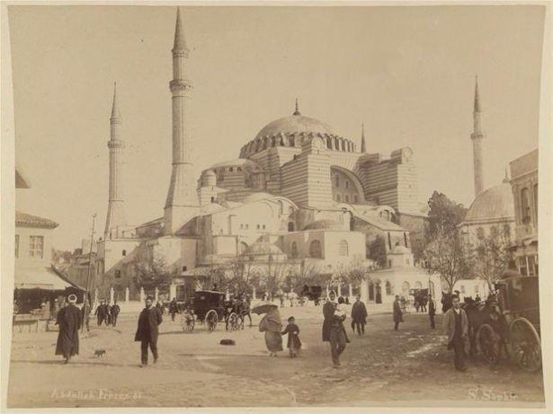 <p>Ayasofya (1870'li yıllar)</p>

<p> </p>
