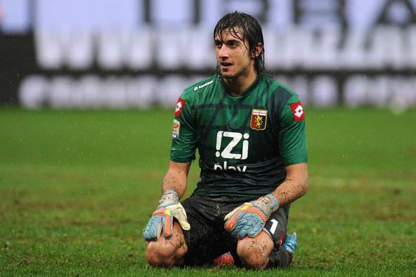 <p>4. Mattia Perin<br />
<br />
​Gianluigi Buffon'un varisi olan Perin, Genoa'daki performansı sayesinde Italya'nın ikinci en iyi kalecisi olarak görülüyor.</p>
