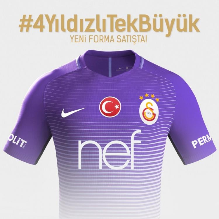 <p>2015-2016 Spor Toto Süper Lig Turgay Şeren Sezonu’nunda Galatasaray üçüncü formasını satışa çıkardı.</p>
