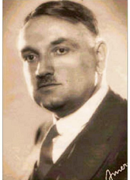 <p>Buna bir çare yokmu ya Rabbil alemin? - Yahya Kemal Beyatlı</p>

<p> </p>
