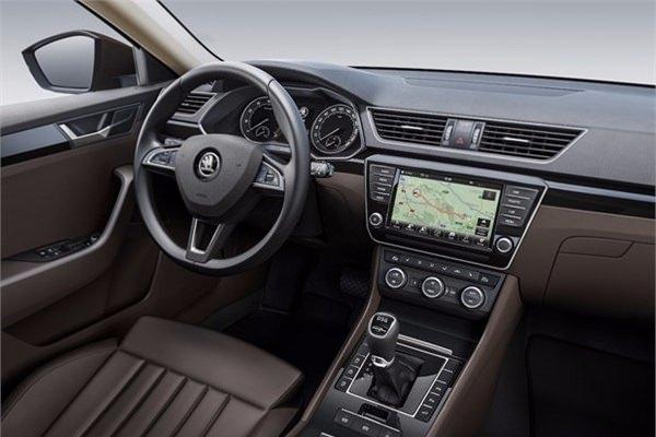 <p>Skoda Superb</p>
