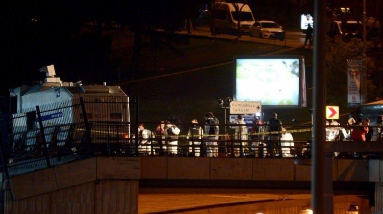 <p>Dün gece İstanbul Beşiktaş'ta meydana gelen hain saldırı sonrası vatandaş çok anlamlı bir kampanya başlattı.</p>

<p> </p>
