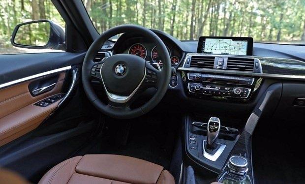 <p>2019 BMW 3-Series</p>
