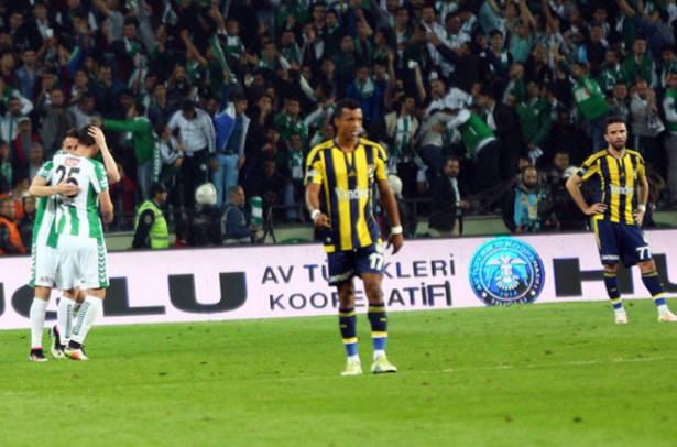 <p>Sözleşmesi devam edenlere de “Gitmekte serbestsin” mesajı verilebilir. Sadece başkan değil, taraftar da takıma çok kızgın.</p>
<p> </p>