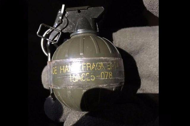 <p>İcra edilen operasyonda 1 bölücü terör örgütü mensubu 1 adet tabanca, 2 adet şarjör, 20 adet tabanca fişeği ve 1 adet el bombası ile birlikte ölü olarak ele geçirildi, 1 bölücü terör örgütü mensubu ise yaralı olarak yakalandı.</p>

<p> </p>
