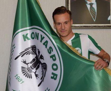 <p><strong>Deni Milosevic</strong><br />
Waesland Beveren > Atiker Konyaspor</p>
