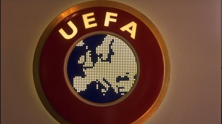 <p>UEFA, FFP kapsamında Türk kulüplerine, özellikle de 4 Büyük kulübe 2 aşamalı bir denetim mekanizması getirdi.</p>
