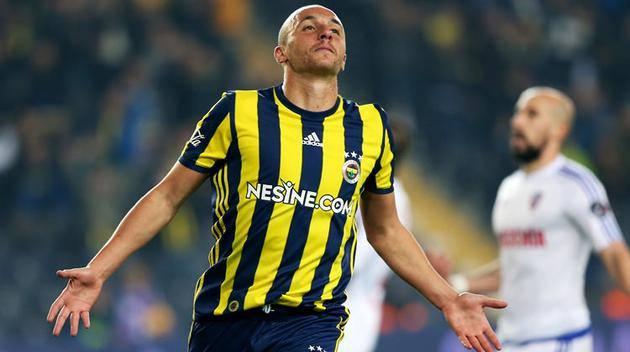 <p><strong>Aatif Chahechouhe</strong></p>

<p>Geçen sezon da Trabzonspor'a gönderilmek istenen ama kendisi istemediği için takımda kalan Aatıf bu sezon Aykut Kocaman'ın kadrosunda yer almıyor...</p>
