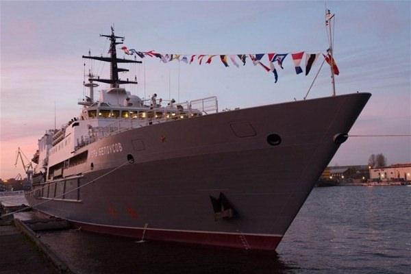 <p>İgor Belousov kurtarma gemisinin St.Petersburg’da gerçekleşen bayrak çekme töreni.</p>
<p> </p>