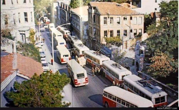 <p>Sultanahmet - 1980'li yıllar </p>
<ul>
</ul>