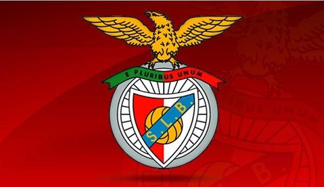 <p><strong>20. Benfica - Real Madrid (1961-62)</strong></p>

<p> </p>

<p>1961-62 sezonu Şampiyon Kulüpler Kupası finalinde Benfica, 24. dakikada 2-0 gerideyken maçı çeviriyor ve 5-3 kazanarak kupaya uzanıyor.</p>
