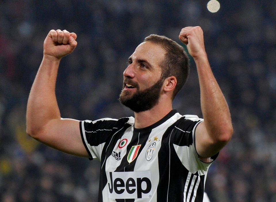 <p>#09 GONZALO HIGUAIN | JUVENTUS & ARJANTİN</p>
<p> </p>