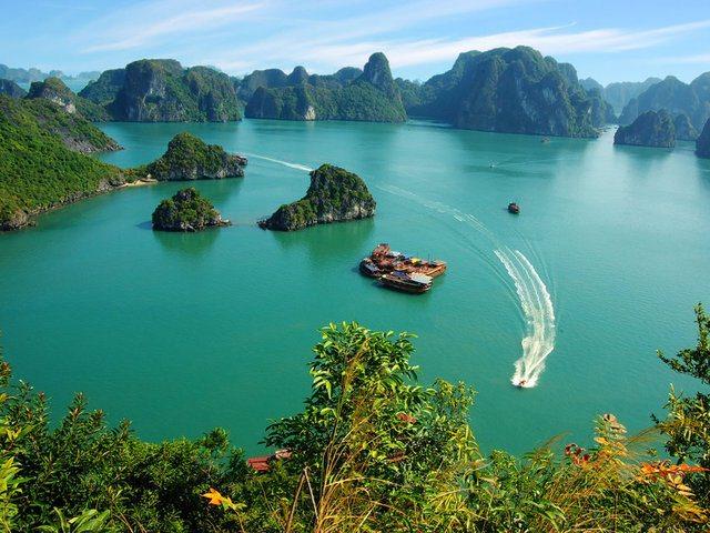 <p>73- Halong, Vietnam</p>
<p>2013 ziyaretçi sayısı: 2,604.0</p>
<p>2014 ziyaretçi sayısı: 2,600.0</p>