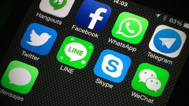 <p>Geçtiğimiz dönemde mesajlaşma uygulamasını web'e entegre eden WhatsApp'ın, bu platformda milyonlarca kullanıcısını zora sokabilecek bir açığa sahip olduğu ortaya çıktı.</p>
