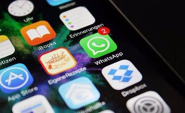 <p>WhatsApp’ın sunmaya hazırlandığı özellikte ise gece çekilen fotoğraflar daha net çıkacak. Ayrıca bu özelliği gece karanlığında görüntülü konuşma yaparken de kullanabileceksiniz.</p>
<p> </p>