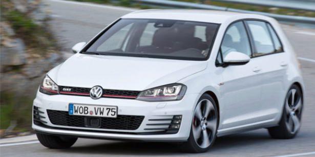 <p><strong>VOLKSWAGEN</strong></p>
<p>2014'ün ilk 10 ayında en çok satılan otomobil markası Volkswagen oldu. </p>
<p>Markanın 2014 yılı Ocak-Ekim ayı dönemi satış adedi: 63202</p>