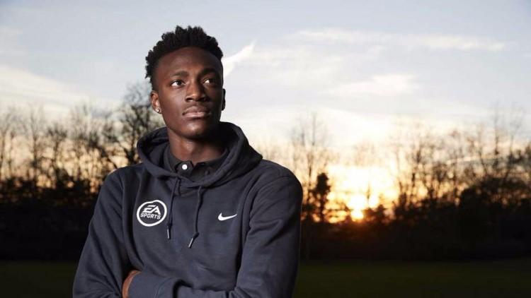 <p>TAMMY ABRAHAM (YAŞ: 19) | Kulüp: Chelsea (Bristol City'de kiralık) | Uyruk: İngiltere | Position: Forvet</p>