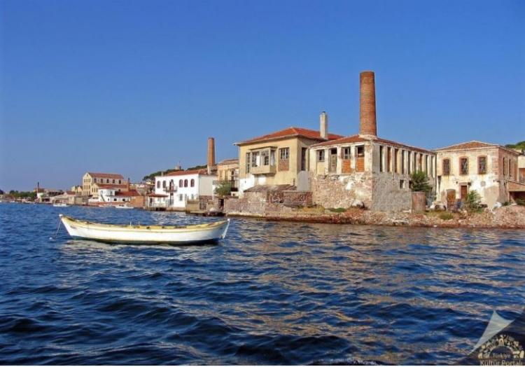 <p>Balıkesir</p>

<p>Nüfusu: 1 196 176  <br />
Toplam otomobil sayısı: 196 750<br />
​Kaç kişiye bir otomobil düşüyor: 6,1</p>
