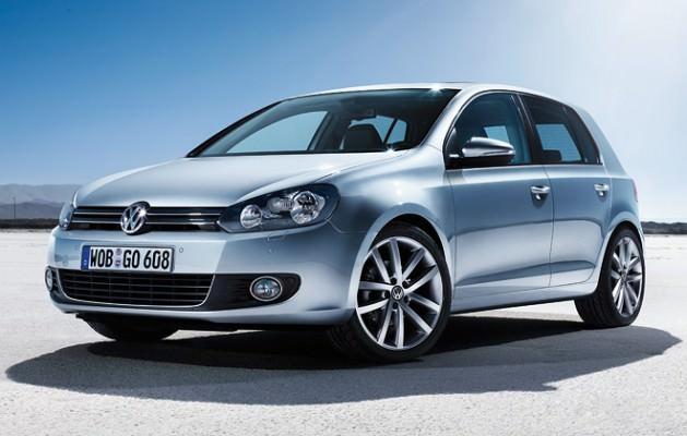 <p>Wolkswogen Golf</p>
