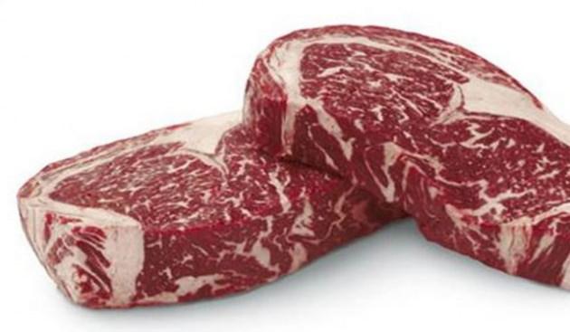 <p><strong>Wagnu eti, 2 bin 800 dolar </strong></p>

<p>Dünyanın en değerli eti, Japonya’nın Kobe şehrinde bulunuyor. Wagyu sığırları sadece birayla besleniyor ve her gün masaj yapılarak rahatlamaları sağlanıyor.</p>
