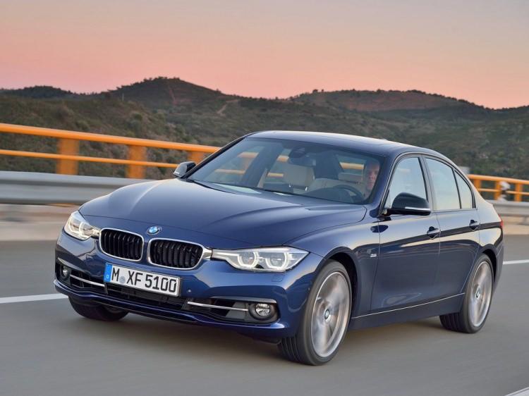 <p>BMW 318i 1.5 cc 131.700 TL</p>
