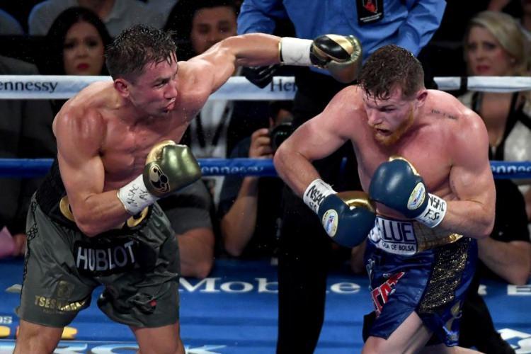 <p>Çıktığı 37 maçın 33’ü nakavt olmak üzere tamamını kazanan boksör Golovkin, bu sonuçla ilk kez kazanamamış oldu.</p>
